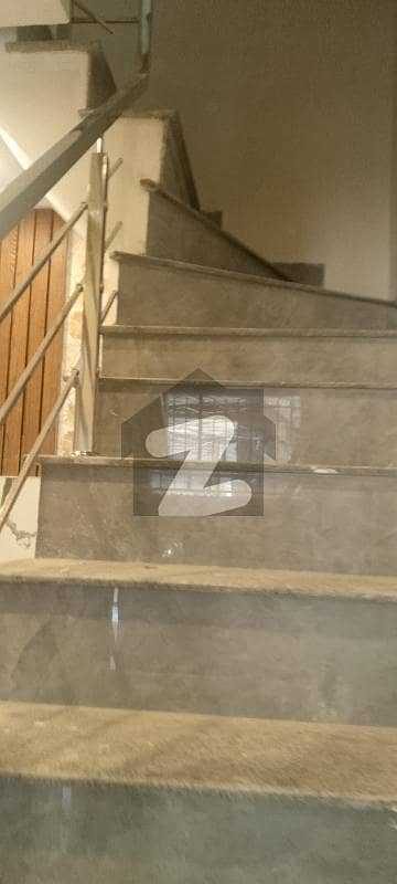 علامہ اقبال ٹاؤن ۔ نیلم بلاک علامہ اقبال ٹاؤن,لاہور میں 3 کمروں کا 3 مرلہ بالائی پورشن 72.0 ہزار میں کرایہ پر دستیاب ہے۔