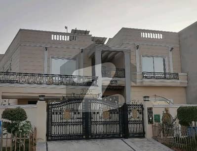 لو کاسٹ ۔ بلاک ڈی لو کاسٹ سیکٹر,بحریہ آرچرڈ فیز 2,بحریہ آرچرڈ,لاہور میں 7 کمروں کا 14 مرلہ مکان 3.9 کروڑ میں برائے فروخت۔