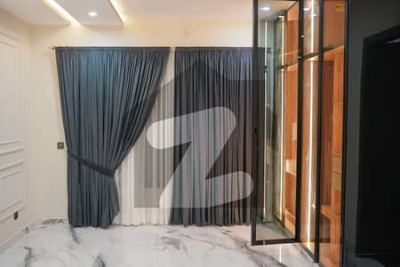 15 Kanal House Brand New Available For Rent