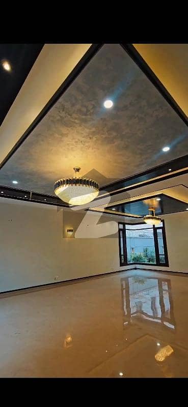 ڈی ایچ اے فیز 6 ڈی ایچ اے ڈیفینس,کراچی میں 6 کمروں کا 1 کنال مکان 21.0 کروڑ میں برائے فروخت۔