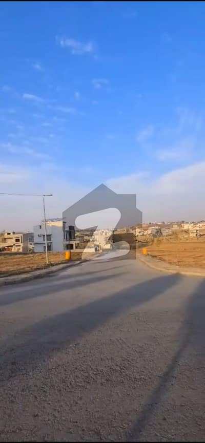 Boulevard Back Open 10 Marla Plot G Block