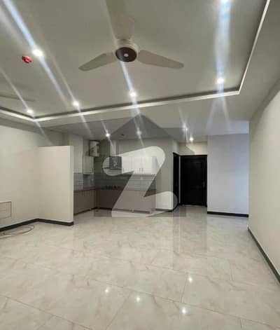 03 BEDROOM LUXURY UNFURNISHED APARTMENT AVAILABLE FOR RENT AT GULBERG GREEN ISLAMABAD