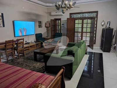 گلشنِ اقبال گلشنِ اقبال ٹاؤن,کراچی میں 10 مرلہ عمارت 4.0 لاکھ میں کرایہ پر دستیاب ہے۔