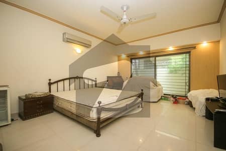 PRIME LOCTION ONE KANAL UPPER PORTION AVAILABLE FOR RENT IN DHA PHASE 1