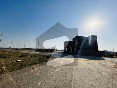 10 marla plot for sale in reasonable price