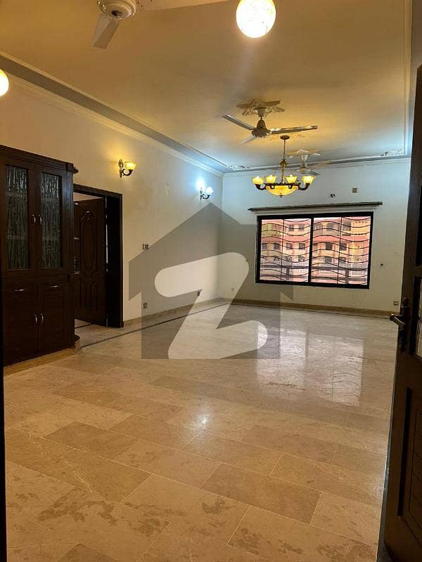 10 Marla House Available For Rent In G-13/4 10 Marla House Available For Rent In G-13/4