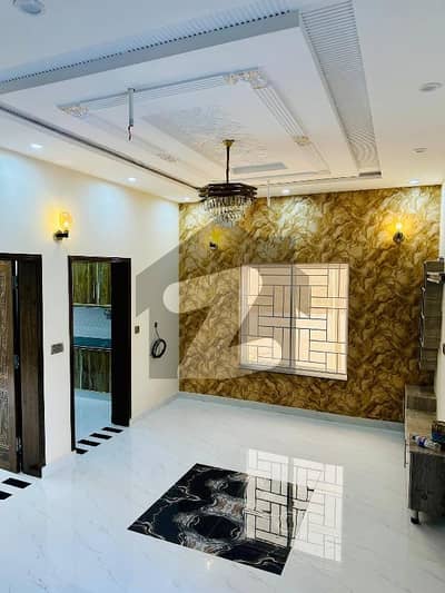 5 Marla Lower Portion Available For Rent In Eden Boulevard College Road Lahore