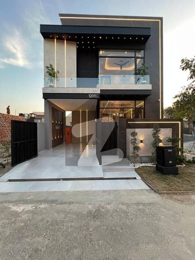 DHA PHASE 9 TOWN ULTRA LUXURY MODREN Designs Home