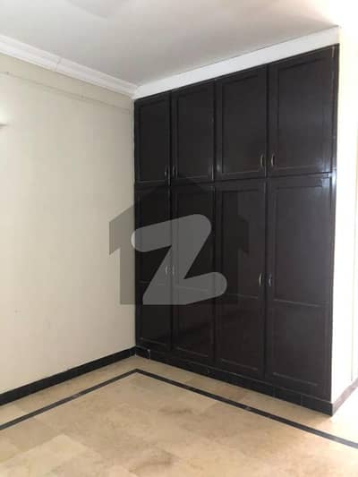 نیشنل پولیس فاؤنڈیشن او ۔ 9 - بلاک سی نیشنل پولیس فاؤنڈیشن او ۔ 9,اسلام آباد میں 4 کمروں کا 5 مرلہ مکان 60.0 ہزار میں کرایہ پر دستیاب ہے۔