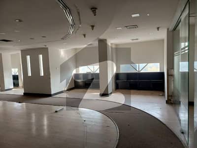 بلیو ایریا اسلام آباد میں 1 کنال دفتر 14.0 لاکھ میں کرایہ پر دستیاب ہے۔