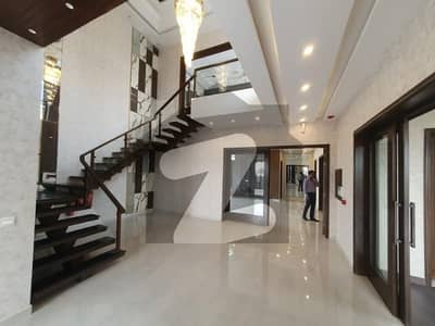 10 Marla Beautiful House For Sale in LDA Avenue 1 Lahore