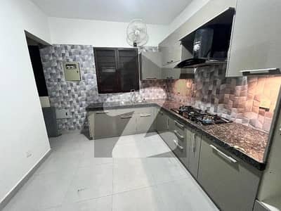 ڈی ایچ اے فیز 4 ڈی ایچ اے ڈیفینس,کراچی میں 5 کمروں کا 12 مرلہ مکان 3.0 لاکھ میں کرایہ پر دستیاب ہے۔