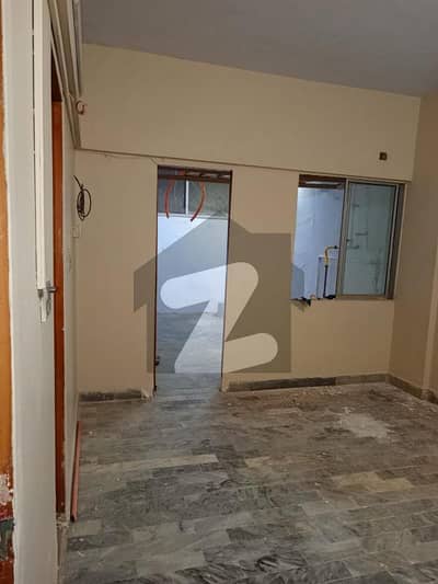 گلستانِ جوہر کراچی میں 2 کمروں کا 4 مرلہ فلیٹ 85.0 لاکھ میں برائے فروخت۔