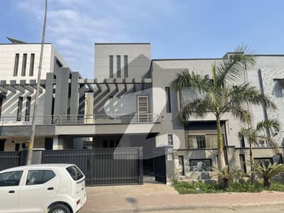 12 Marla house for rent in Bahria Town Lahore