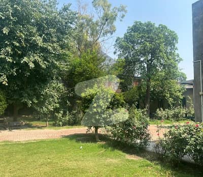 فیروزپور روڈ لاہور میں 6 کمروں کا 5 کنال فیکٹری 16.5 کروڑ میں برائے فروخت۔