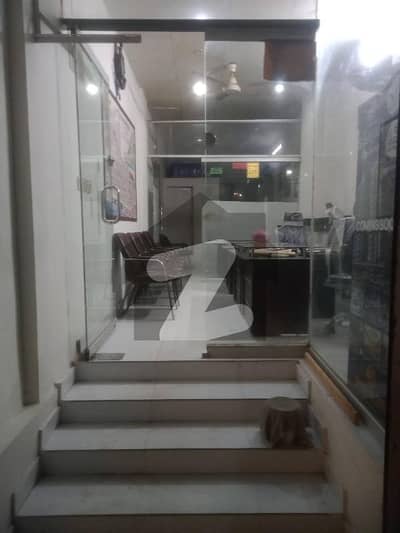 بدر کمرشل ایریا ڈی ایچ اے فیز 5,ڈی ایچ اے ڈیفینس,کراچی میں 2 مرلہ دکان 75.0 ہزار میں کرایہ پر دستیاب ہے۔