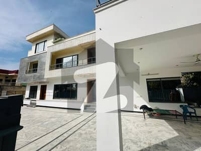 Beautiful 12 Bedrooms House For Rent In F-8