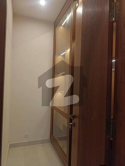 ڈی ایچ اے فیز 7 ایکسٹینشن ڈی ایچ اے ڈیفینس,کراچی میں 4 کمروں کا 6 مرلہ مکان 2.7 لاکھ میں کرایہ پر دستیاب ہے۔