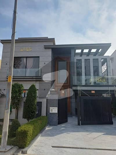 بحریہ ٹاؤن سیکٹر سی بحریہ ٹاؤن,لاہور میں 5 کمروں کا 1 کنال مکان 11.75 کروڑ میں برائے فروخت۔ بحریہ ٹاؤن سیکٹر سی بحریہ ٹاؤن,لاہور میں 5 کمروں کا 1 کنال مکان 11.75 کروڑ میں برائے فروخت۔