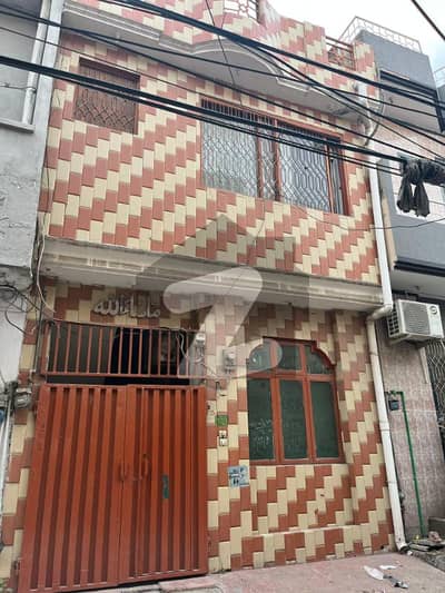 علامہ اقبال ٹاؤن ۔ نیلم بلاک علامہ اقبال ٹاؤن,لاہور میں 3 کمروں کا 4 مرلہ مکان 1.49 کروڑ میں برائے فروخت۔