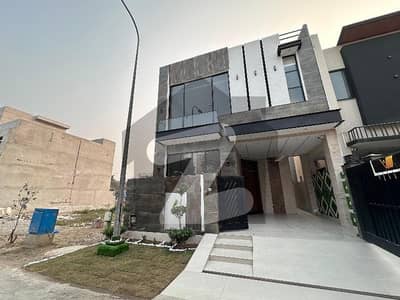 Spacious 5 Marla Full House Available for Rent in DHA 9 Town