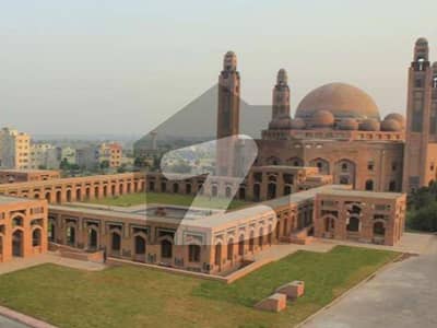 بحریہ ٹاؤن اقبال بلاک بحریہ ٹاؤن سیکٹر ای,بحریہ ٹاؤن,لاہور میں 11 مرلہ کمرشل پلاٹ 7.0 کروڑ میں برائے فروخت۔