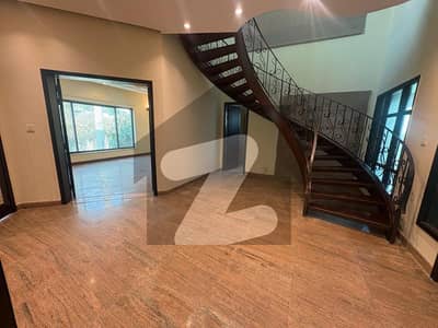 ڈی ایچ اے فیز 3 ڈیفنس (ڈی ایچ اے),لاہور میں 5 کمروں کا 1 کنال مکان 2.5 لاکھ میں کرایہ پر دستیاب ہے۔ ڈی ایچ اے فیز 3 ڈیفنس (ڈی ایچ اے),لاہور میں 5 کمروں کا 1 کنال مکان 2.5 لاکھ میں کرایہ پر دستیاب ہے۔