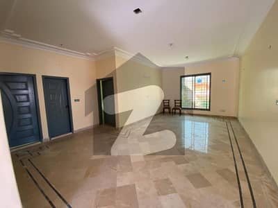 فیڈرل بی ایریا ۔ بلاک 6 فیڈرل بی ایریا,کراچی میں 1 کنال مکان 11.5 کروڑ میں برائے فروخت۔