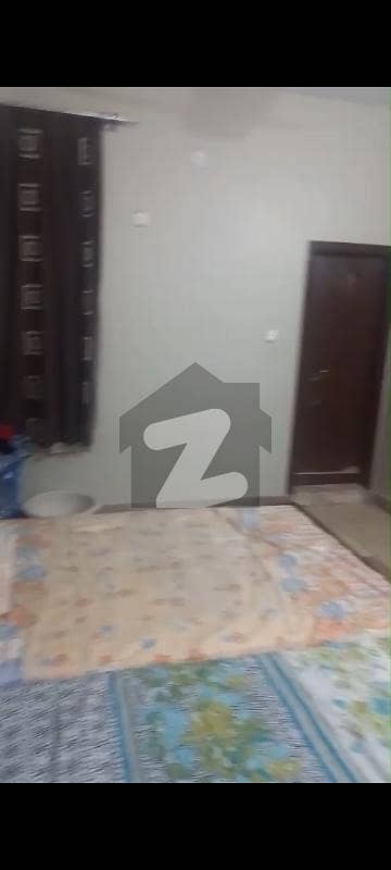 گلستانِِ جوہر ۔ بلاک 12 گلستانِ جوہر,کراچی میں 3 کمروں کا 12 مرلہ بالائی پورشن 1.0 لاکھ میں کرایہ پر دستیاب ہے۔