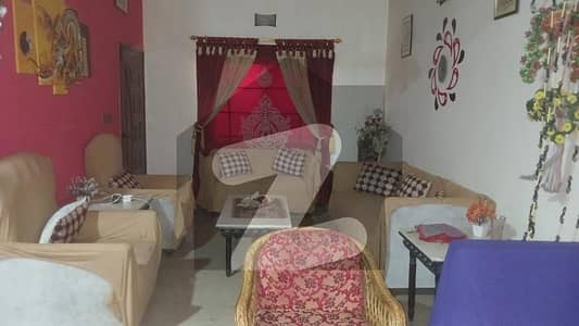 گلستانِِ جوہر ۔ بلاک 4 گلستانِ جوہر,کراچی میں 2 کمروں کا 7 مرلہ مکان 4.25 کروڑ میں برائے فروخت۔