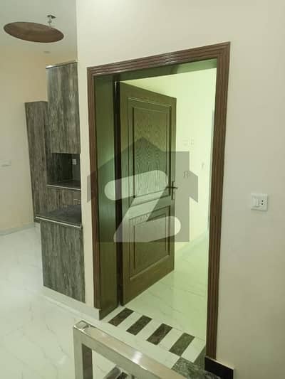 Elegant & Like Brand New 8 Marla House (Gas Available) Bahria Town Elegant & Like Brand New 8 Marla House (Gas Available) Bahria Town