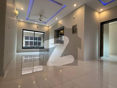 12 MARLA BRAND NEW HOUSE FOR SALE.