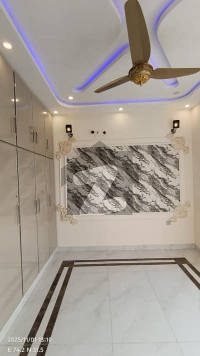 پارک ویو سٹی ۔ تولپ ایکسٹینشن بلاک پارک ویو سٹی,لاہور میں 3 کمروں کا 5 مرلہ بالائی پورشن 45.0 ہزار میں کرایہ پر دستیاب ہے۔