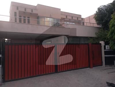 ڈی ایچ اے فیز 5 ڈیفنس (ڈی ایچ اے),لاہور میں 5 کمروں کا 1 کنال مکان 6.35 کروڑ میں برائے فروخت۔