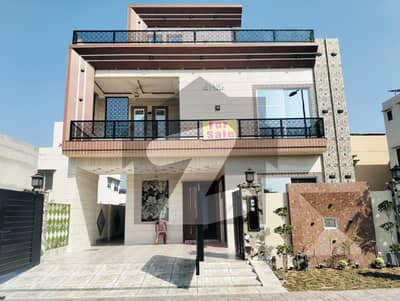 10 Marla Brand New House Available For Sale