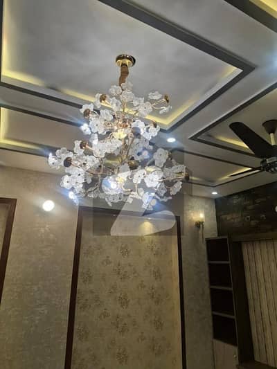 آئی ای پی انجینئرز ٹاؤن لاہور میں 6 کمروں کا 9 مرلہ مکان 3.95 کروڑ میں برائے فروخت۔ آئی ای پی انجینئرز ٹاؤن لاہور میں 6 کمروں کا 9 مرلہ مکان 3.95 کروڑ میں برائے فروخت۔