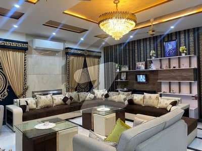 1 KANAL FACING PARK HOUSE FOR SALE 1 KANAL FACING PARK HOUSE FOR SALE