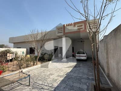 جھنگ چنیوٹ روڈ چنیوٹ میں 18 مرلہ عمارت 12.0 کروڑ میں برائے فروخت۔