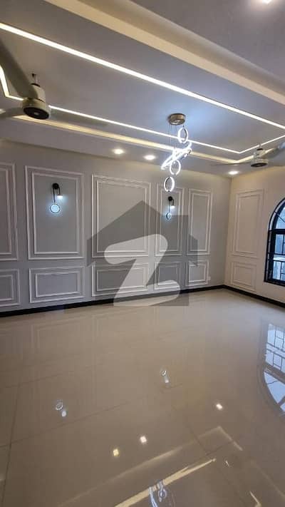 BEAUTIFUL LOCATION CORNER HOUSE FOR SALE