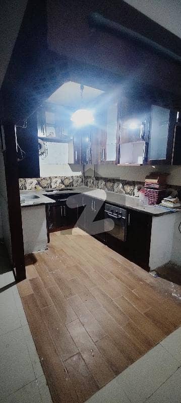 گلشنِ اقبال - بلاک 13 ڈی - 1 گلشنِ اقبال,گلشنِ اقبال ٹاؤن,کراچی میں 3 کمروں کا 10 مرلہ زیریں پورشن 1.15 لاکھ میں کرایہ پر دستیاب ہے۔