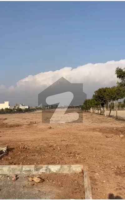 گلبرگ بزنس اسکوائر گلبرگ,اسلام آباد میں 12 مرلہ کمرشل پلاٹ 10.0 کروڑ میں برائے فروخت۔