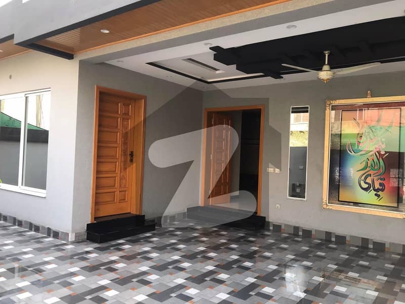 10 Marla Modern House for sale 10 Marla Modern House for sale