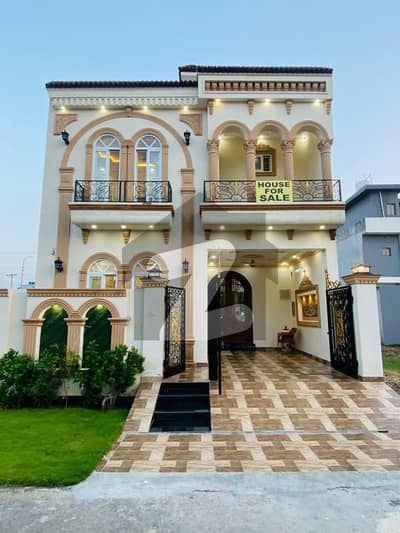 سینٹرل پارک ہاؤسنگ سکیم لاہور میں 4 کمروں کا 5 مرلہ مکان 1.85 کروڑ میں برائے فروخت۔ سینٹرل پارک ہاؤسنگ سکیم لاہور میں 4 کمروں کا 5 مرلہ مکان 1.85 کروڑ میں برائے فروخت۔