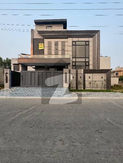 Central Park 10 Marla House Ultra Modern Design House Available For Sale Prime Location 80ft Wide Road All Facilities Available Here. .