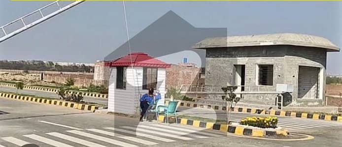 اقبال ایوینیو فیز 4 اقبال ایوینیو,لاہور میں 5 مرلہ رہائشی پلاٹ 70.0 لاکھ میں برائے فروخت۔