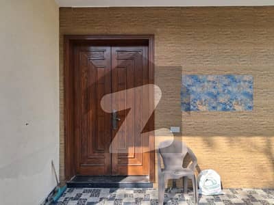 9 Marla H-Block New Luxury House For Sale Bankers Avenue Cooperative Housing Society, Lahore