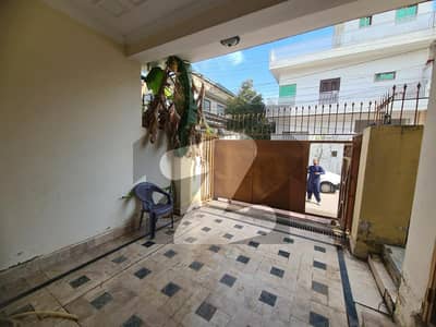 مارگلہ ٹاؤن اسلام آباد میں 3 کمروں کا 4 مرلہ مکان 3.25 کروڑ میں برائے فروخت۔