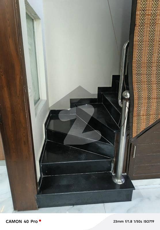 ویلینشیاء ہاؤسنگ سوسائٹی لاہور میں 3 کمروں کا 5 مرلہ مکان 2.32 کروڑ میں برائے فروخت۔ ویلینشیاء ہاؤسنگ سوسائٹی لاہور میں 3 کمروں کا 5 مرلہ مکان 2.32 کروڑ میں برائے فروخت۔