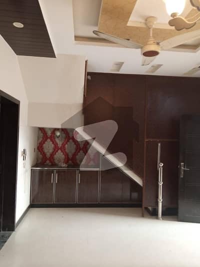 شاداب گارڈن لاہور میں 2 کمروں کا 5 مرلہ زیریں پورشن 40.0 ہزار میں کرایہ پر دستیاب ہے۔