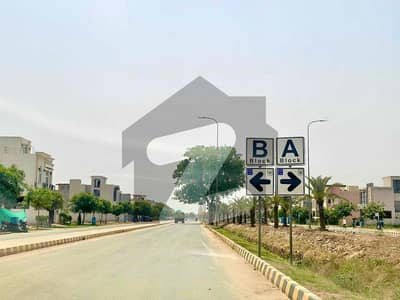 ڈی ایچ اے 9 ٹاؤن ۔ بلاک اے ڈی ایچ اے 9 ٹاؤن,ڈیفنس (ڈی ایچ اے),لاہور میں 10 مرلہ رہائشی پلاٹ 2.9 کروڑ میں برائے فروخت۔